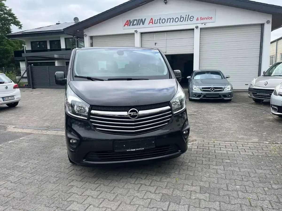 Gebraucht Opel Vivaro-e Combi 121 PS (88 kW) 2019 Schwarz Van / Kleinbus