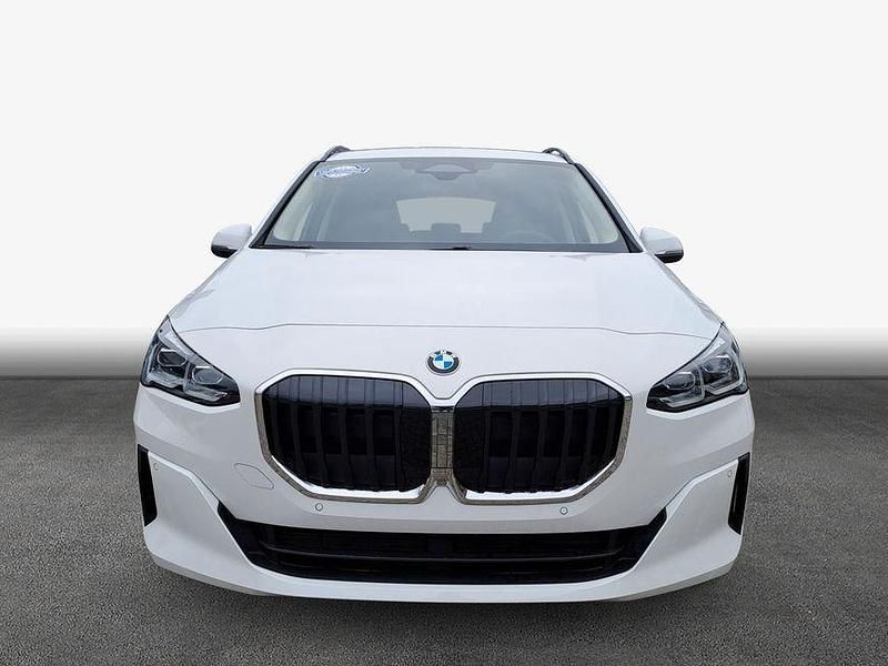 Neu BMW 218 Active Tourer 136 PS (100 kW) 2026 Weiß Van / Kleinbus
