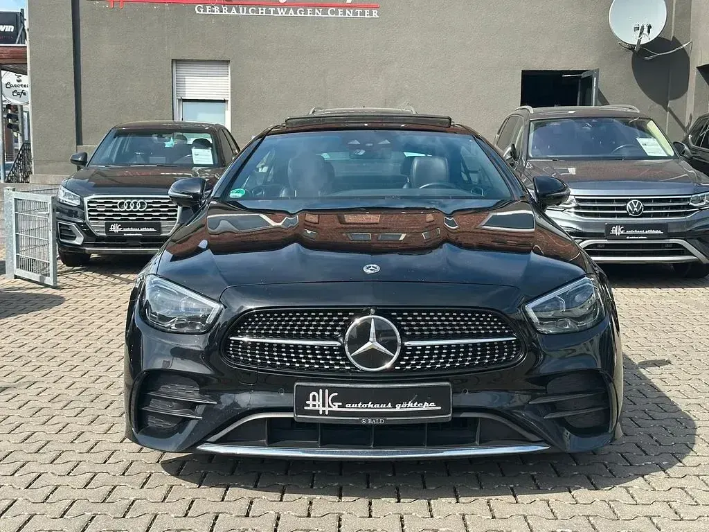 Gebraucht Mercedes E450 367 PS (269 kW) 2021 Schwarz Coupé