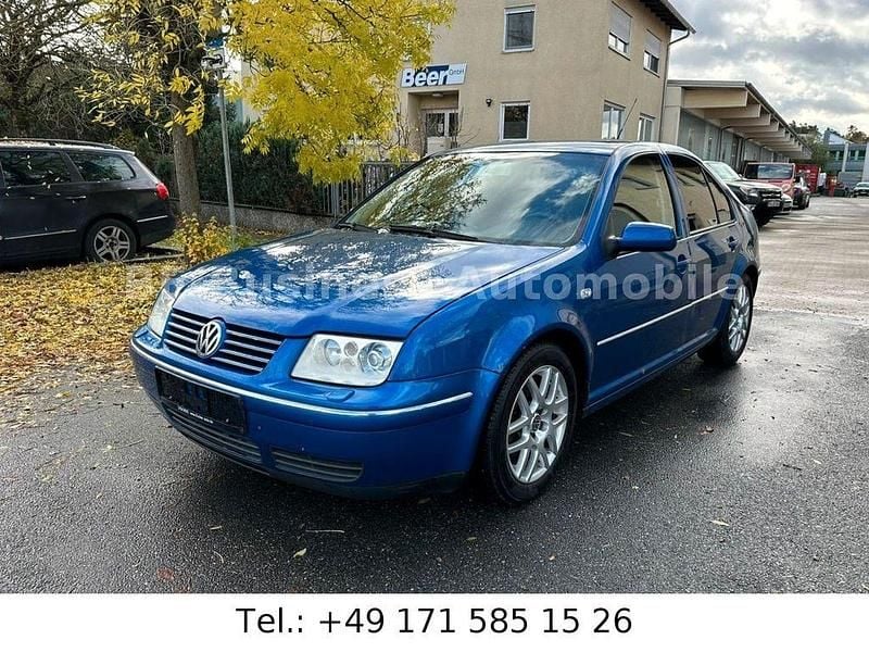 Blau Gebraucht 2003 VW Bora Comfortline Limousine | 499 € (Superpreis) - Bild 1/4