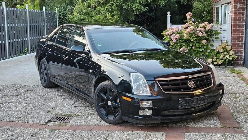 Schwarz Gebraucht 2007 Cadillac STS Limousine | 1.300 € - Bild 1/4