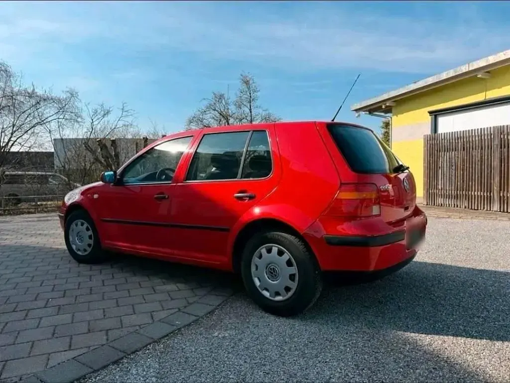 Gebraucht VW Golf IV 101 PS (74 kW) 2000 Rot Kleinwagen