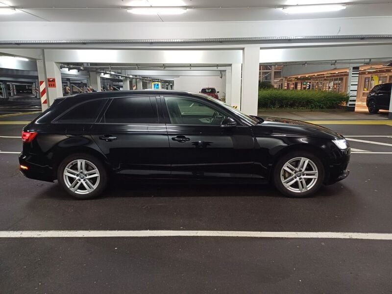 Brillantschwarz Gebraucht 2019 Audi A4 Performance Kombi | 15.990 € (Fairer Preis) - Bild 1/4