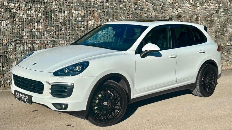Weiß Gebraucht 2014 Porsche Cayenne S SUV | 47.980 € (Teuer) - Bild 1/4