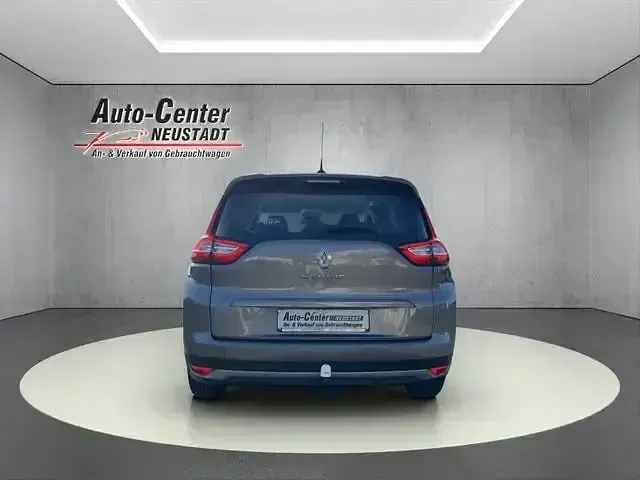 Używany Renault Scénic IV Experience 110 KM (80 kW) 2017 Szary Minivan