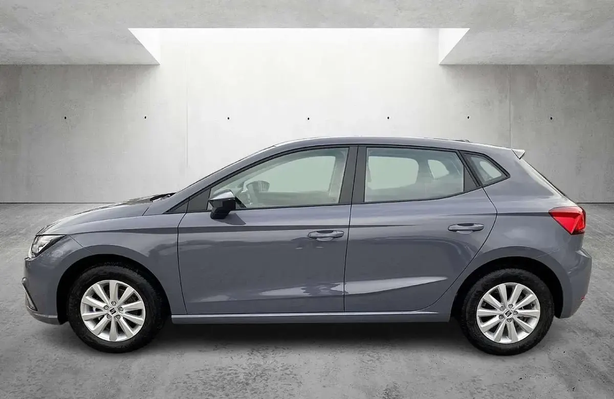Neu Seat Ibiza Reference 80 PS (58 kW) 2025 Grau Limousine