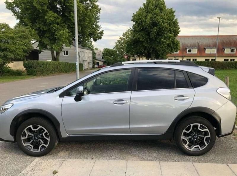 Grau Gebraucht 2017 Subaru XV Exclusive+ SUV | 10.800 € (Superpreis) - Bild 1/4
