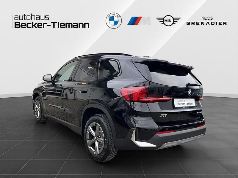 Neu BMW X1 Exclusive 170 PS (125 kW) 2026 Schwarz uni SUV