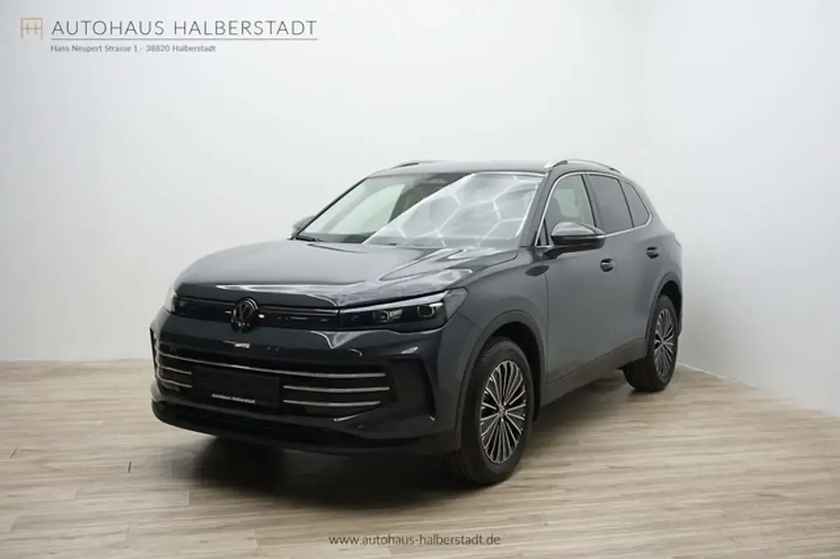 Gebraucht VW Tiguan Elegance 193 PS (141 kW) 2026 Grau SUV