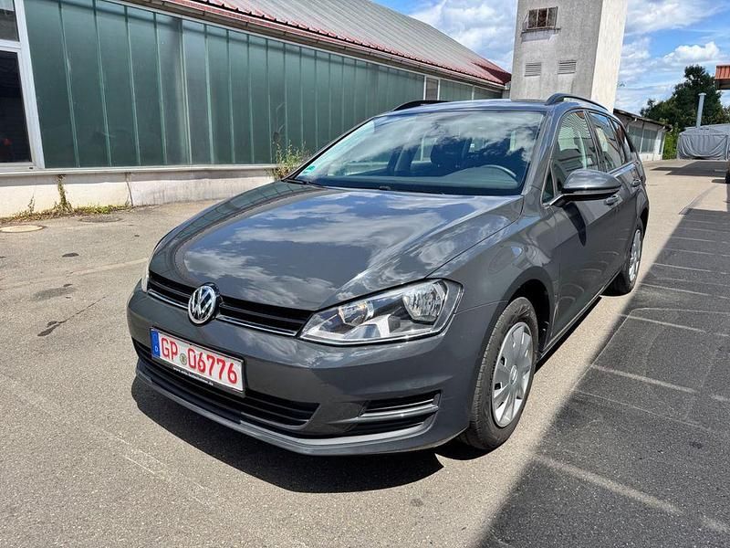 Gebraucht VW Golf VII 110 PS (80 kW) 2015 Grau Kombi