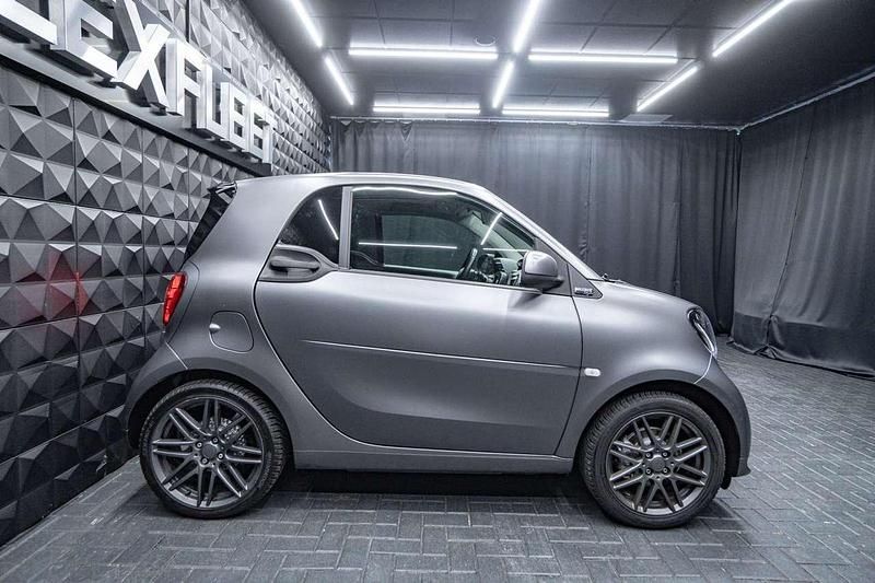 Gebraucht Smart ForTwo Coupé Brabus 90 PS (66 kW) 2018 Grau Coupé