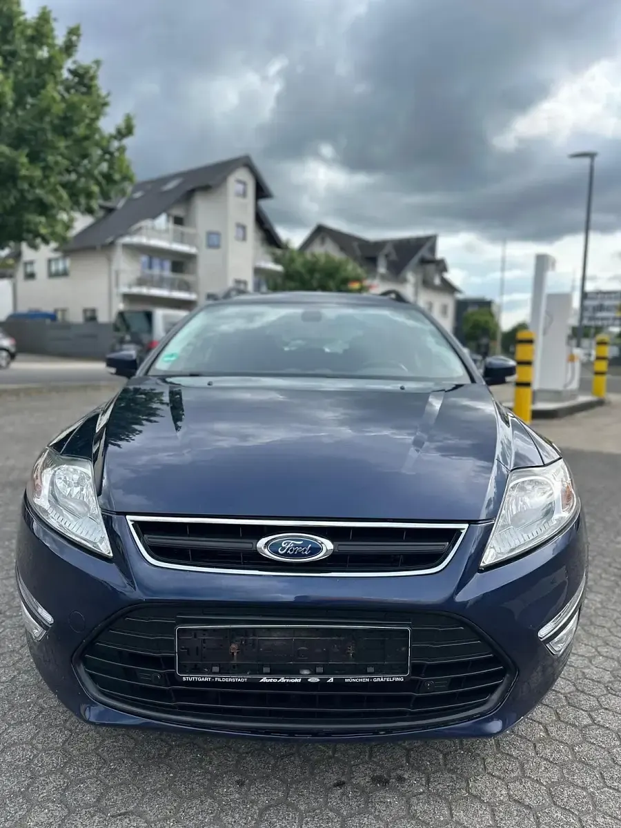 Gebraucht Ford Mondeo 120 PS (88 kW) 2011 Blau Kombi