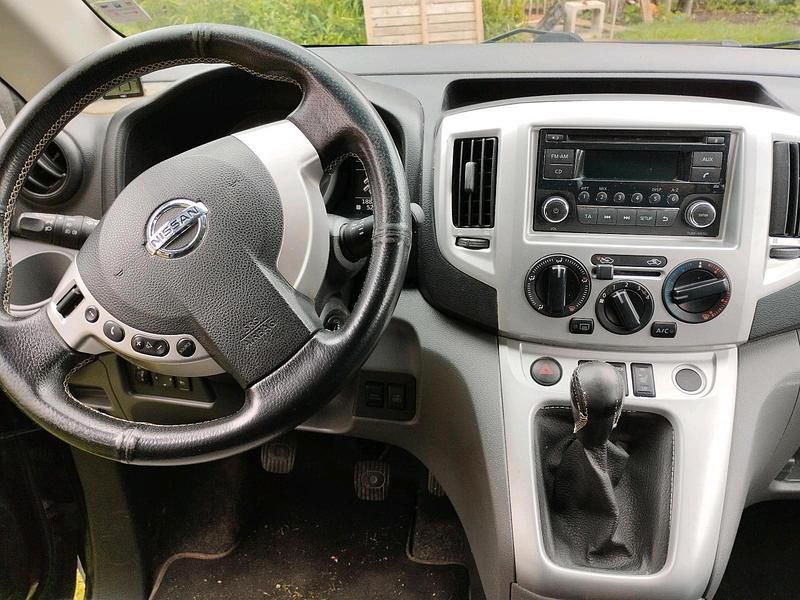 Schwarz Gebraucht 2013 Nissan NV200 Van | 9.799 € (Teuer) - Bild 1/4