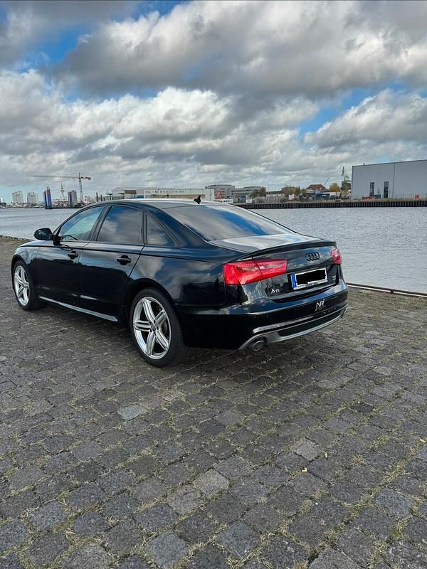 Gebraucht Audi A6 245 PS (180 kW) 2014 Schwarz Limousine