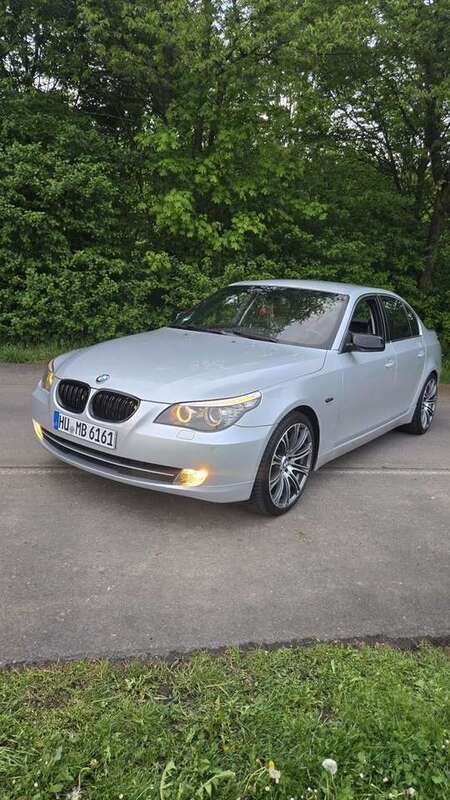Silber Gebraucht 2007 BMW 525 Limousine | 4.600 € (Fairer Preis) - Bild 1/4