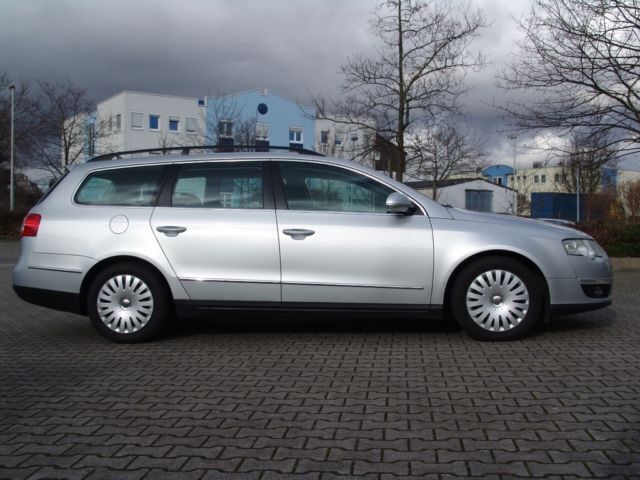 Gebraucht VW Passat Comfortline 110 PS (80 kW) 2009 Silber metallic Kombi