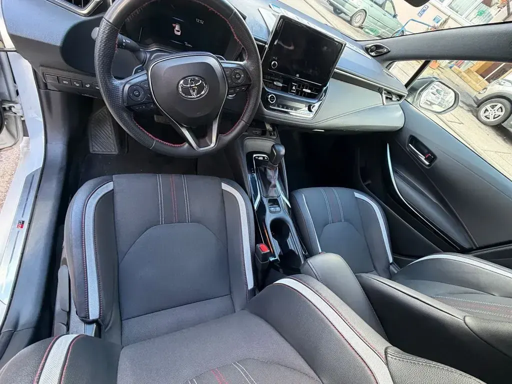 Second-hand Toyota GR86 184 CP (135 kW) 2022 Alb Coupe