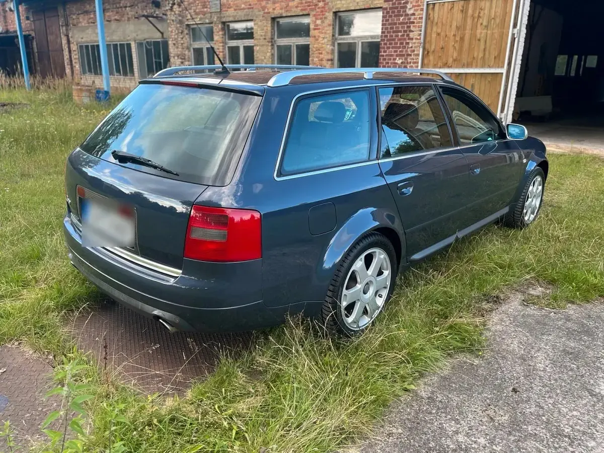 Gebraucht Audi S6 340 PS (250 kW) 2001 Blau Kombi