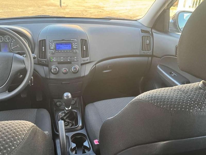 Gebraucht Hyundai i30 Classic 99 PS (72 kW) 2011 Limousine