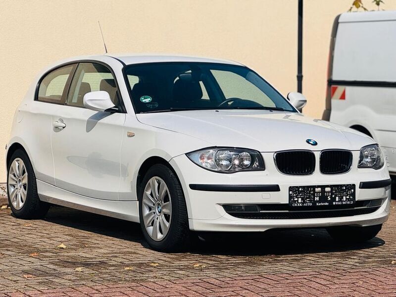 Weiß Gebraucht 2010 BMW 116 Kleinwagen | 4.490 € (Etwas zu teuer) - Bild 1/4