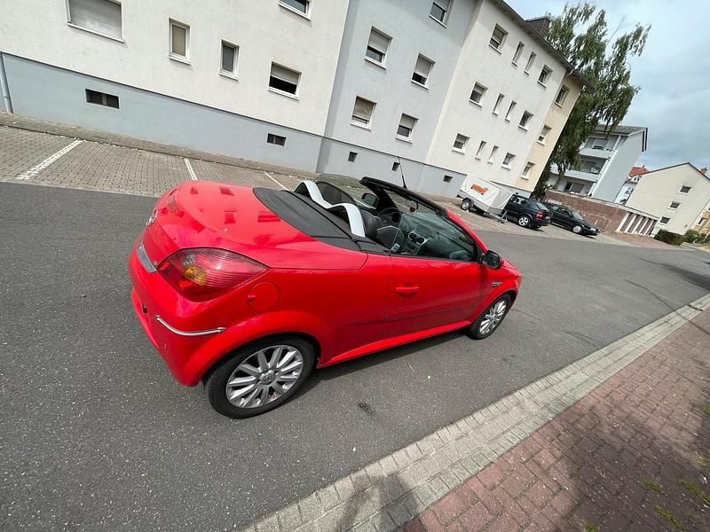 Rot Gebraucht 2009 Opel Tigra Edition Cabrio | 2.000 € - Bild 1/4