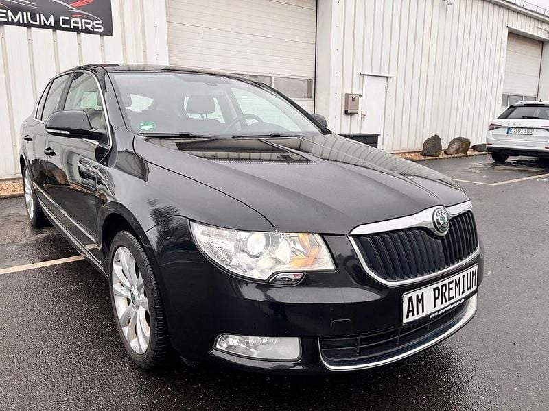 Gebraucht Skoda Superb Ambition 105 PS (77 kW) 2013 Schwarz Limousine