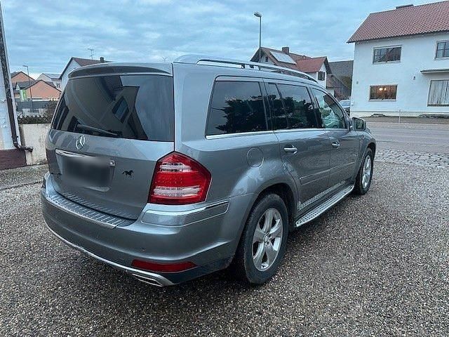 Gebraucht Mercedes GL350 265 PS (194 kW) 2011 Grau SUV