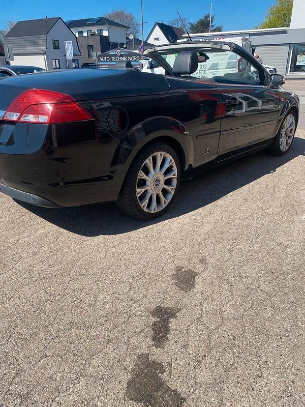 Second-hand Ford Focus Cabriolet 145 CP (106 kW) 2010 Negru Cabrio