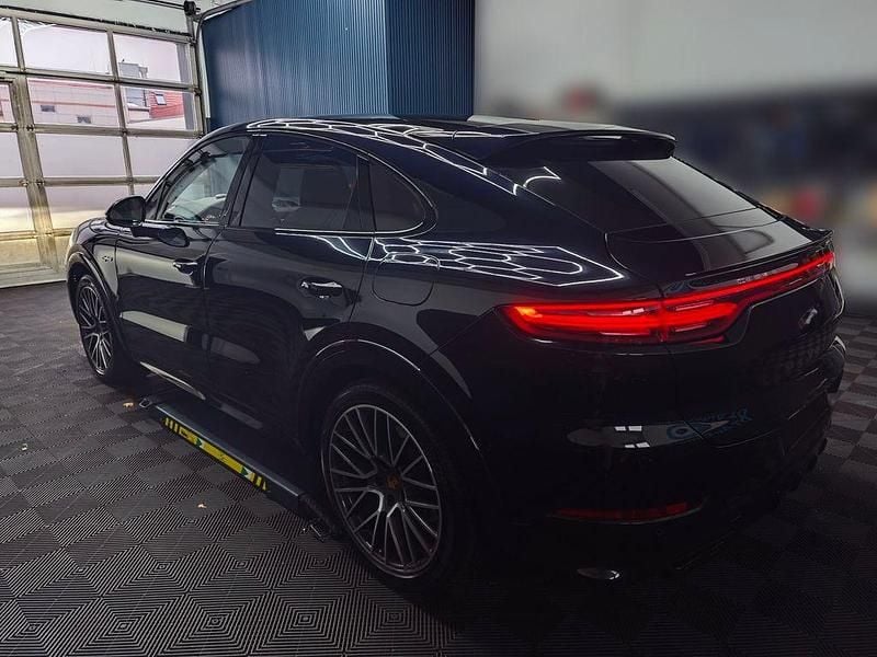 Gebraucht Porsche Cayenne Coupe Chrono 462 PS (339 kW) 2021 Schwarz Coupé