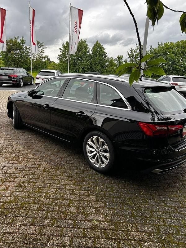 Second-hand Audi A4 Design 204 CP (150 kW) 2020 Negru Break