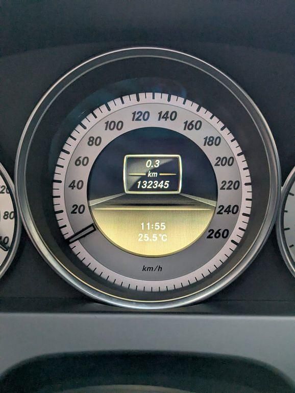 Gebraucht Mercedes C180 156 PS (114 kW) 2011 Grau Coupé