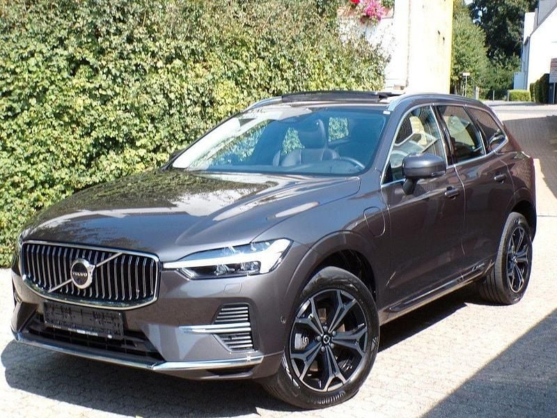 Grau Gebraucht 2022 Volvo XC60 Inscription SUV | 34.840 € (Guter Preis) - Bild 1/4