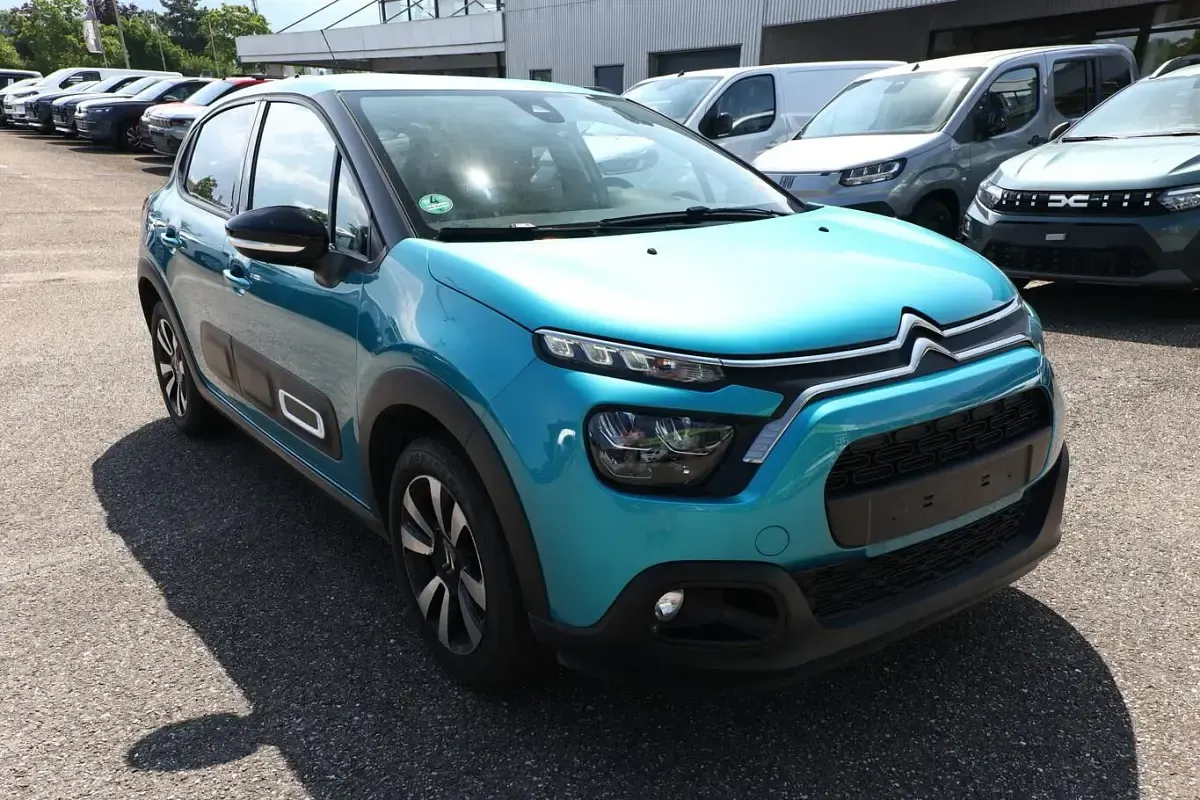 Gebraucht Citroën C3 PureTech 83 PS (61 kW) 2023 Springblue metallic Kleinwagen