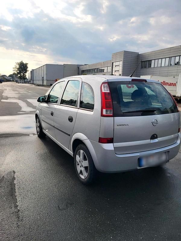 Gebraucht Opel Meriva 90 PS (66 kW) 2004 Silber Van / Kleinbus