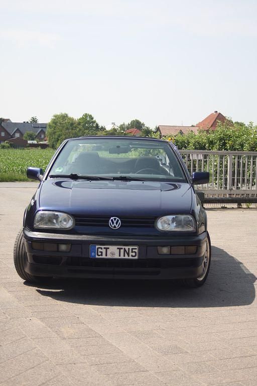 Gebraucht VW Golf Cabriolet Edition 101 PS (74 kW) 1998 Blau Cabrio