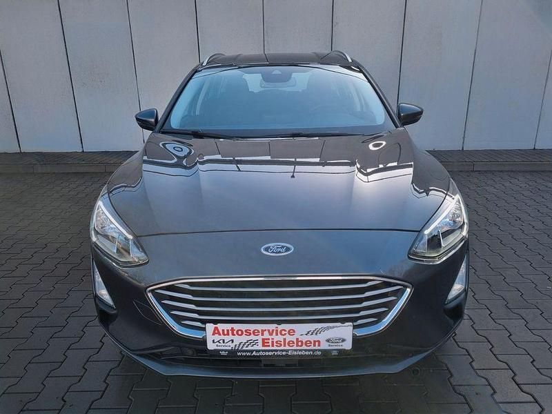Gebraucht Ford Focus Cool & Connect 125 PS (91 kW) 2021 Grau Limousine
