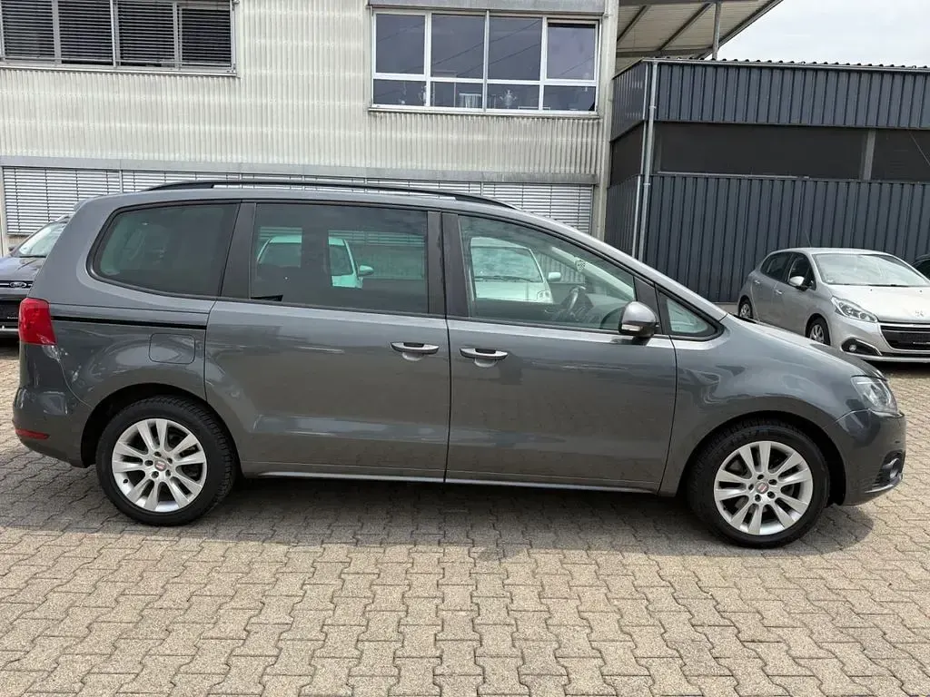 Gebraucht Seat Alhambra Style 177 PS (130 kW) 2014 Grau Van / Kleinbus