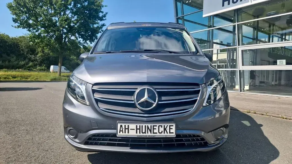Neu Mercedes Vito 190 PS (139 kW) 2025 Grau Van