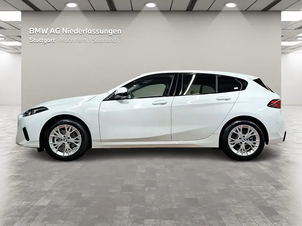 Gebraucht BMW 120 Sport Line 150 PS (110 kW) 2025 Weiß Kleinwagen
