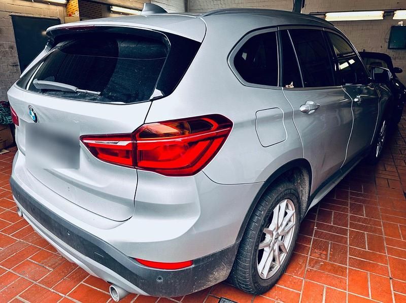 Gebraucht BMW X1 150 PS (110 kW) 2018 Silber SUV