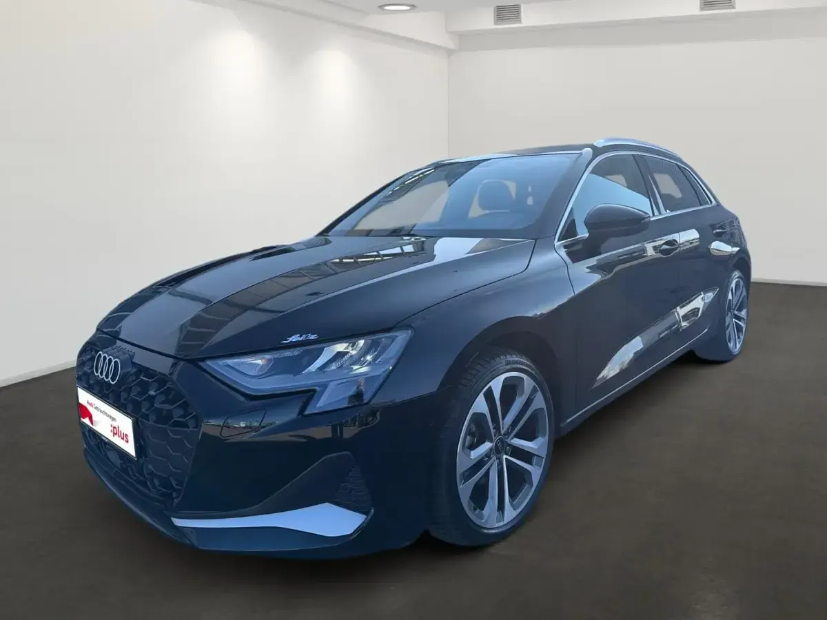 Gebraucht Audi A3 Advanced Plus 116 PS (85 kW) 2025 Mythosschwarz metallic Limousine
