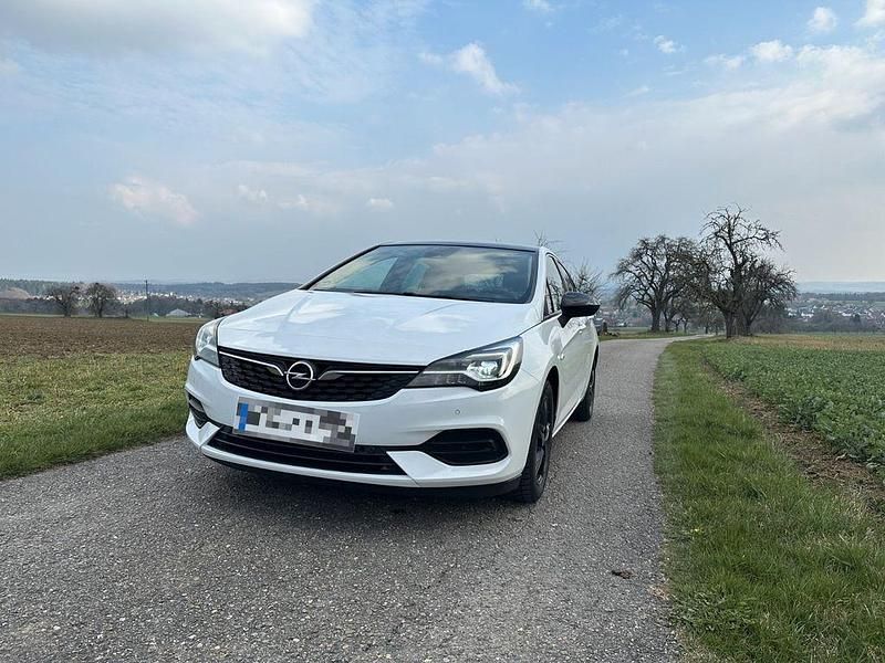 Gebraucht Opel Astra Elegance 131 PS (96 kW) 2020 Weiß Limousine