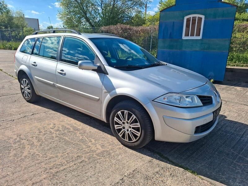 Grau Gebraucht 2008 Renault Mégane GrandTour Avantage Kombi | 1.999 € (Fairer Preis) - Bild 1/4