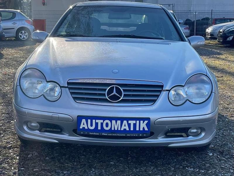 Gebraucht Mercedes CL180 143 PS (105 kW) 2002 Brillantsilber  metalliclack Coupé