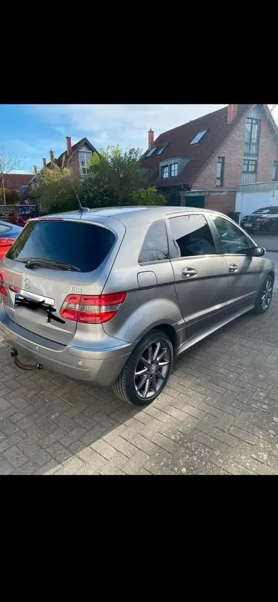 Gebraucht Mercedes B200 140 PS (102 kW) 2007 Grau Van / Kleinbus