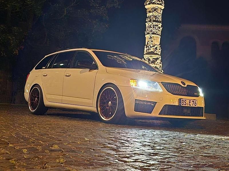 Gebraucht Skoda Octavia RS 184 PS (135 kW) 2014 Weiß Kombi