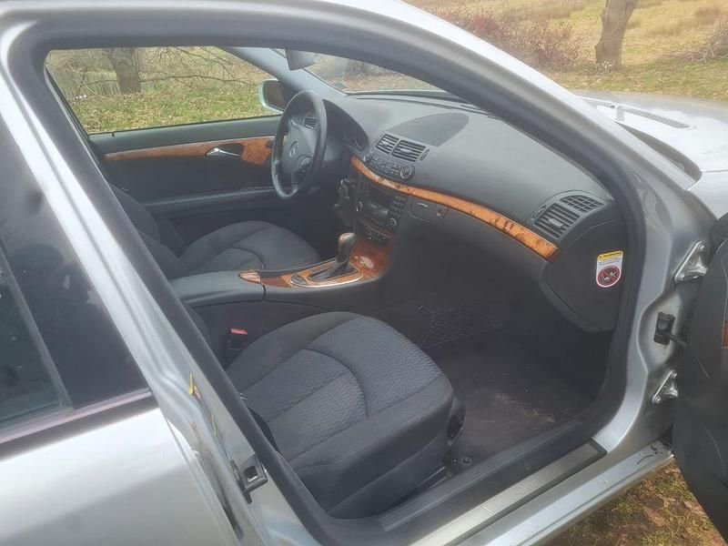 Gebraucht Mercedes E280 Elegance 190 PS (139 kW) 2005 Silber Limousine