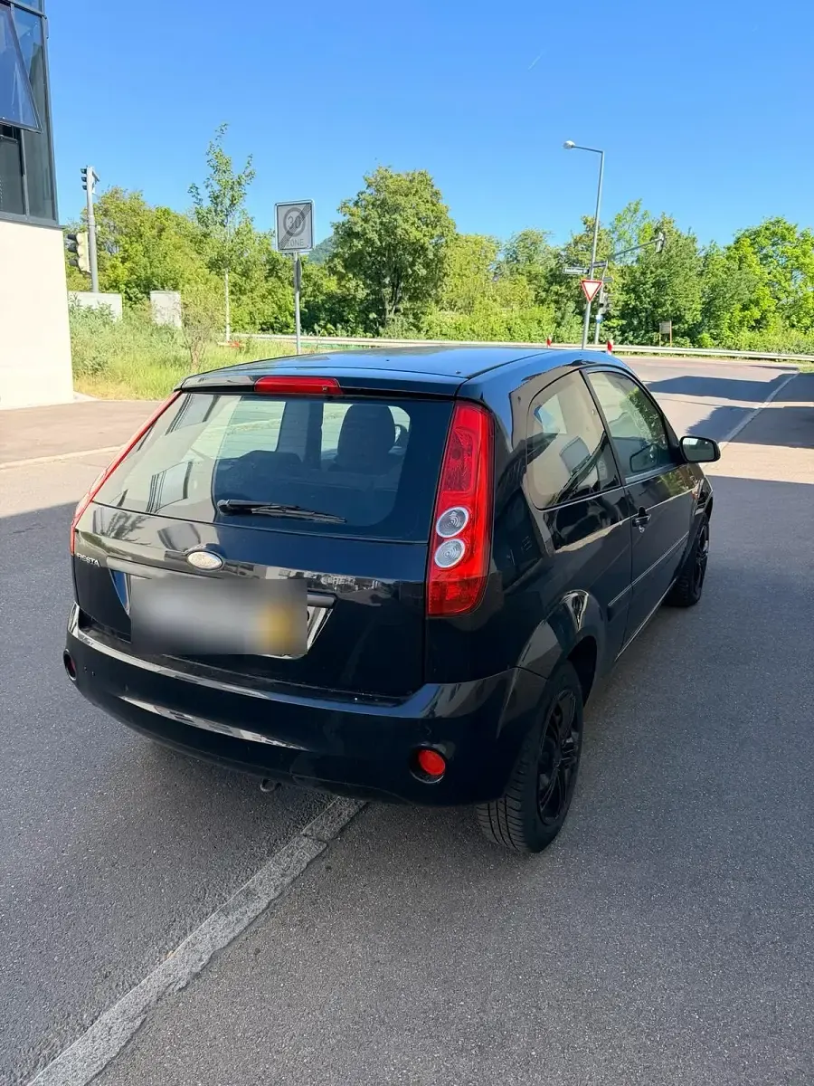 Usata Ford Fiesta 80 CV (58 kW) 2008 Nero Utilitaria