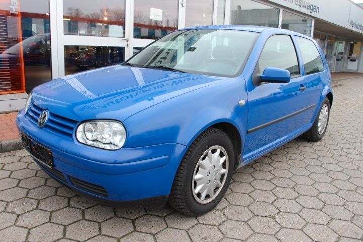 Gebraucht VW Golf IV 75 PS (55 kW) 2000 Blau Limousine