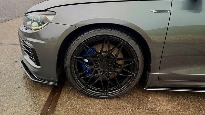 Gebraucht VW Scirocco R 280 PS (205 kW) 2015 Grau Coupé